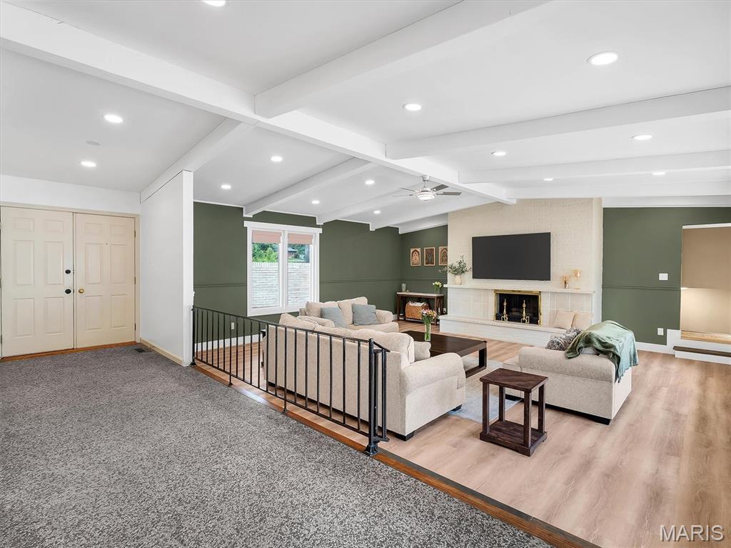 Four Seasons Sec #1 - Residential