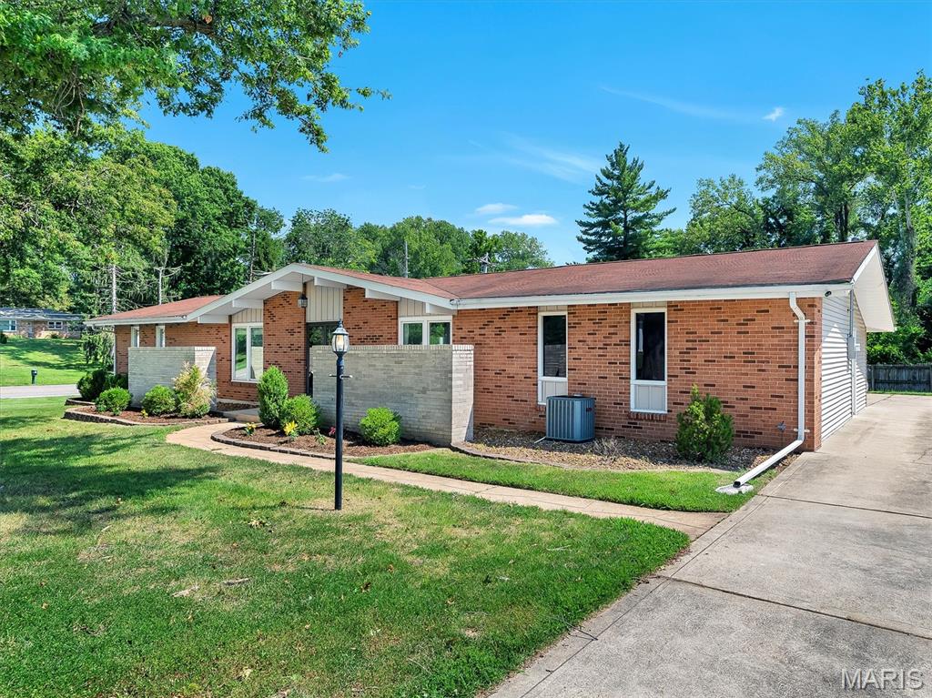 Four Seasons Sec #1 - Residential