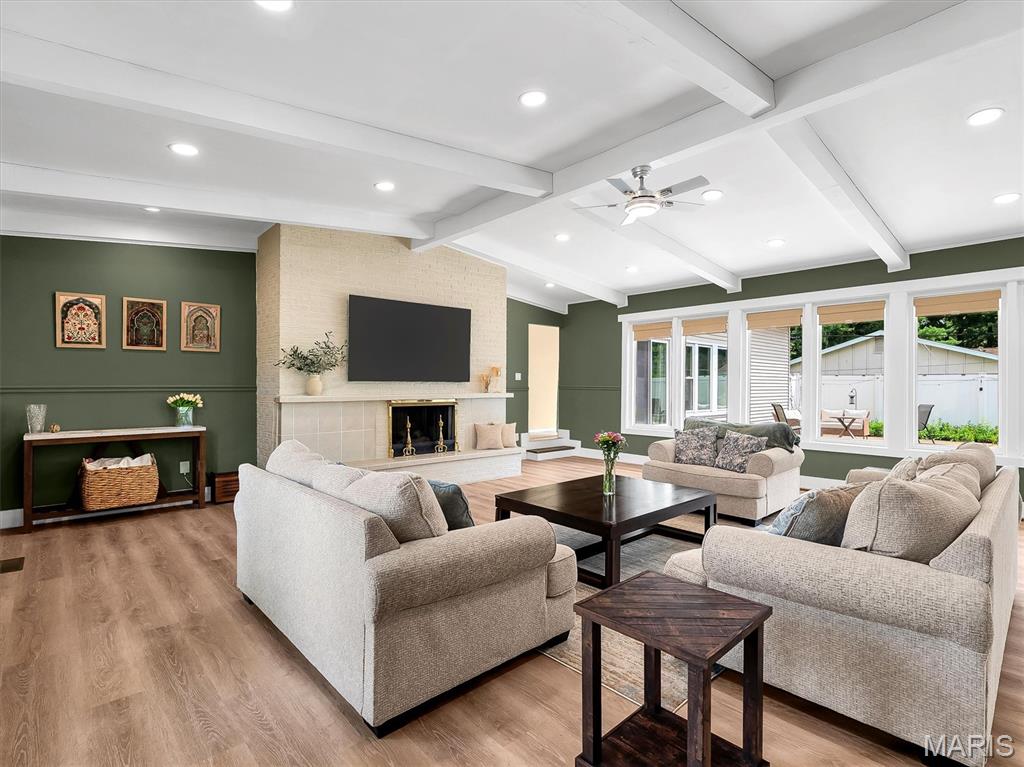 Four Seasons Sec #1 - Residential