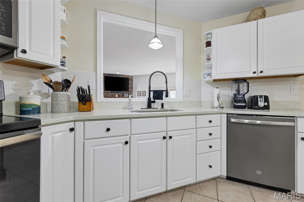 Ridgeview Place Ph Two Condo - Residential