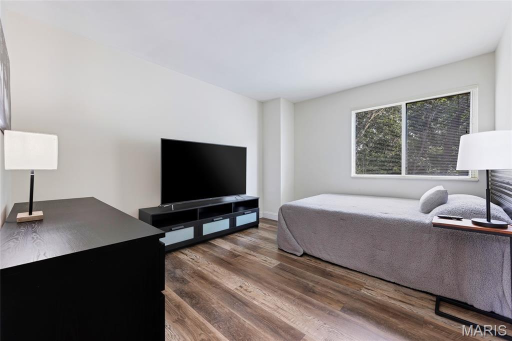 Ridgeview Place Ph Two Condo - Residential