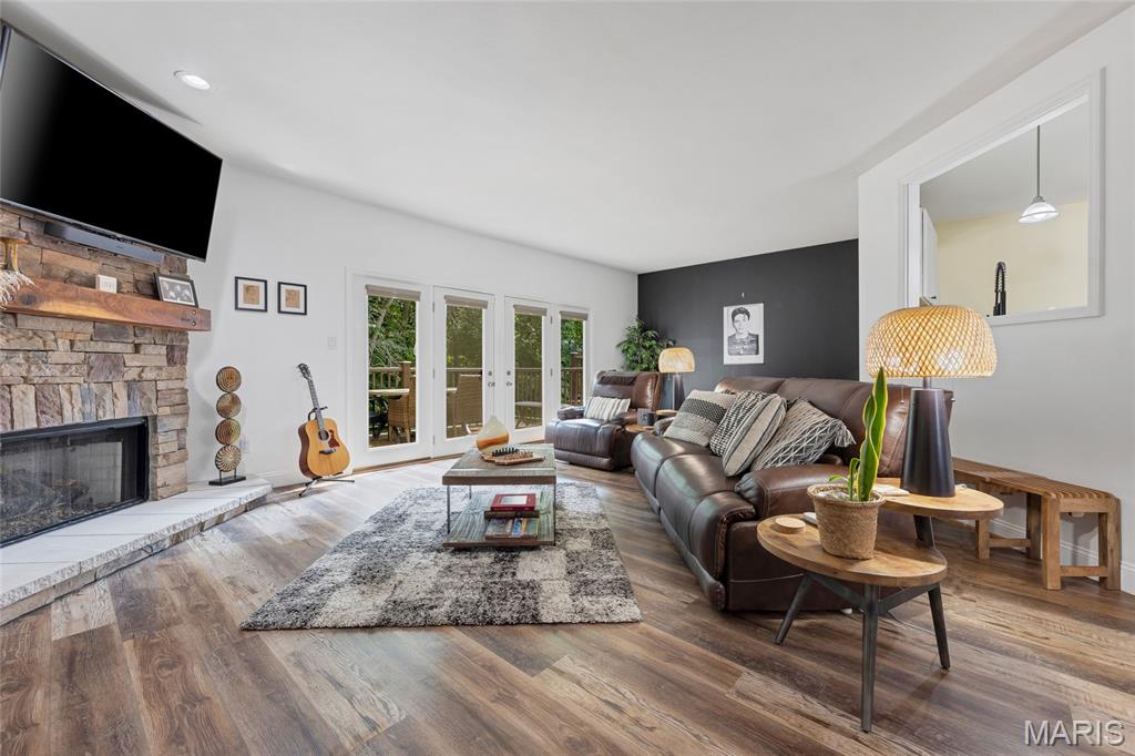 Ridgeview Place Ph Two Condo - Residential