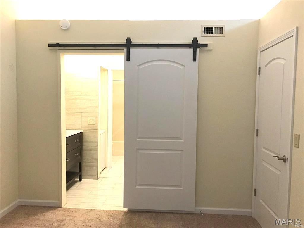 CHATEAU WOODS - Residential Lease