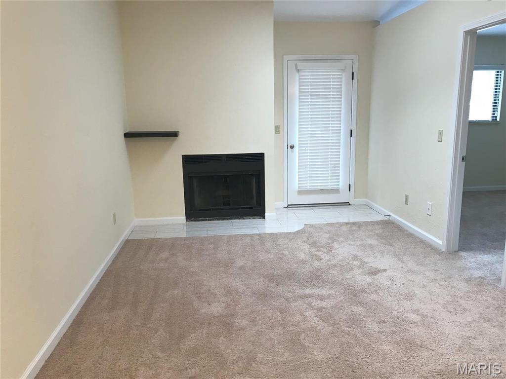CHATEAU WOODS - Residential Lease