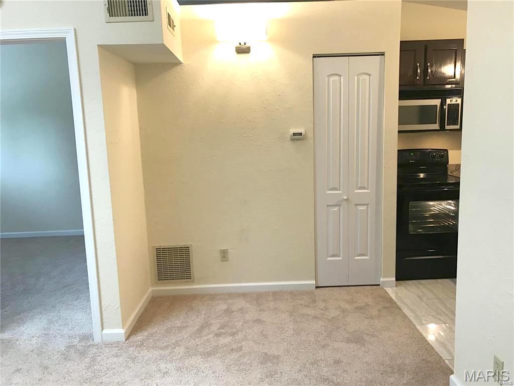 CHATEAU WOODS - Residential Lease