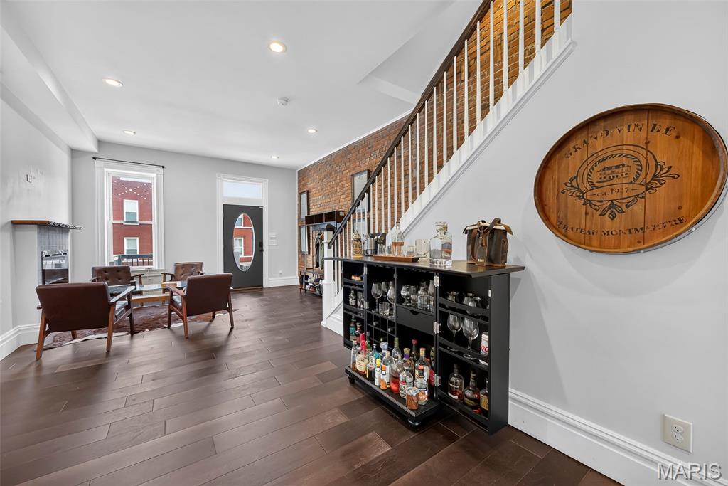 Lynch Add - Residential