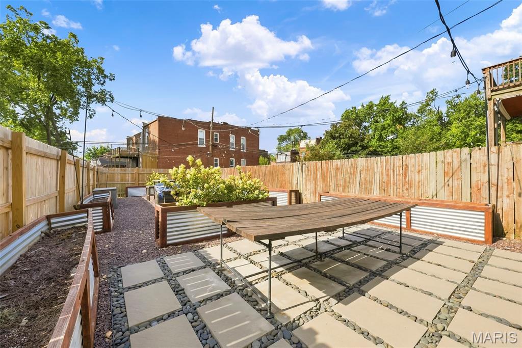 Lynch Add - Residential