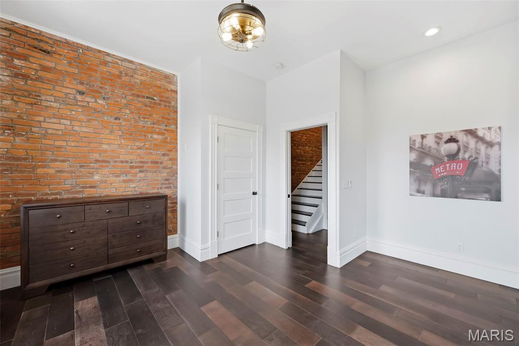 Lynch Add - Residential