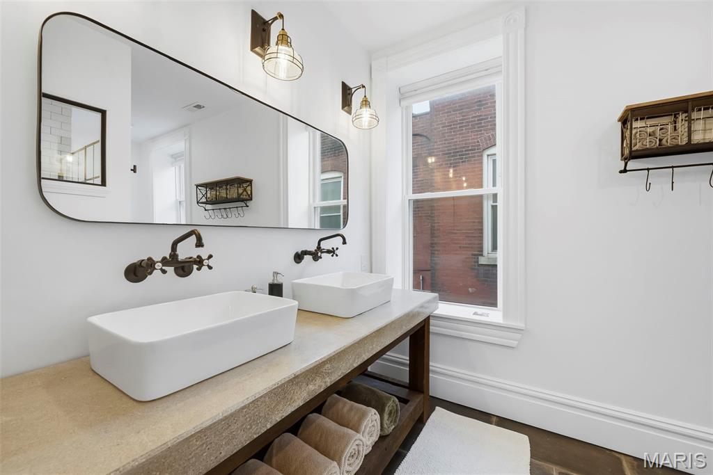 Lynch Add - Residential