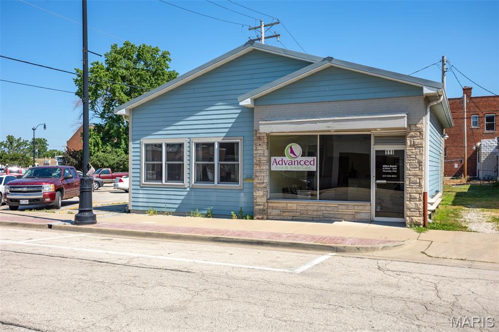 Litchfield - Commercial Sale