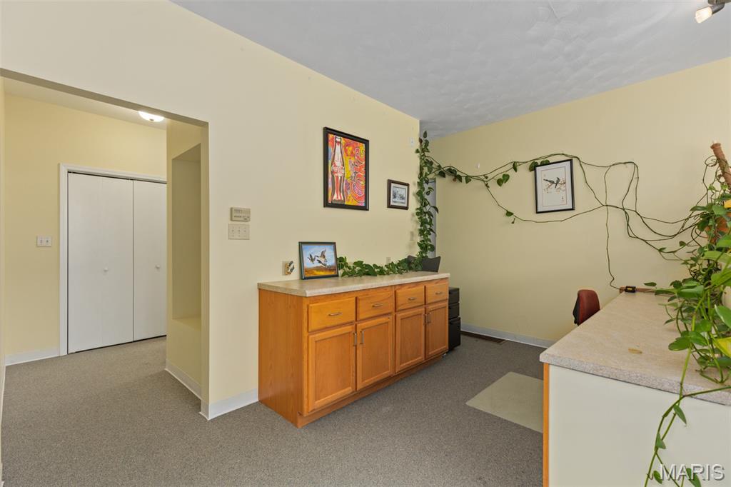 Litchfield - Commercial Sale