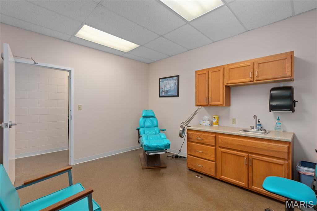 Litchfield - Commercial Sale