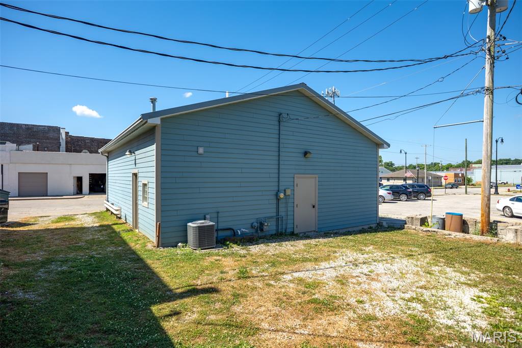 Litchfield - Commercial Sale