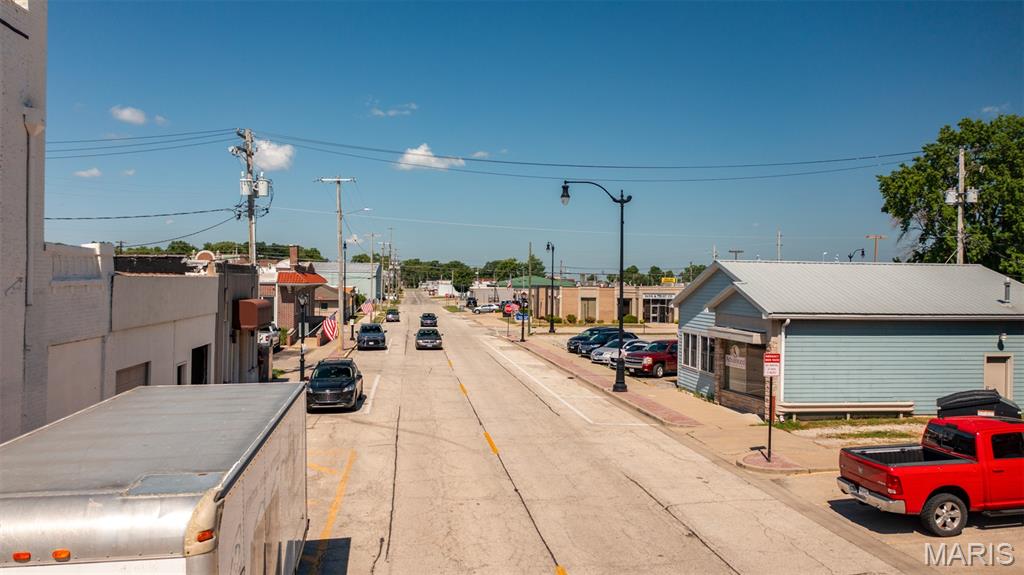 Litchfield - Commercial Sale