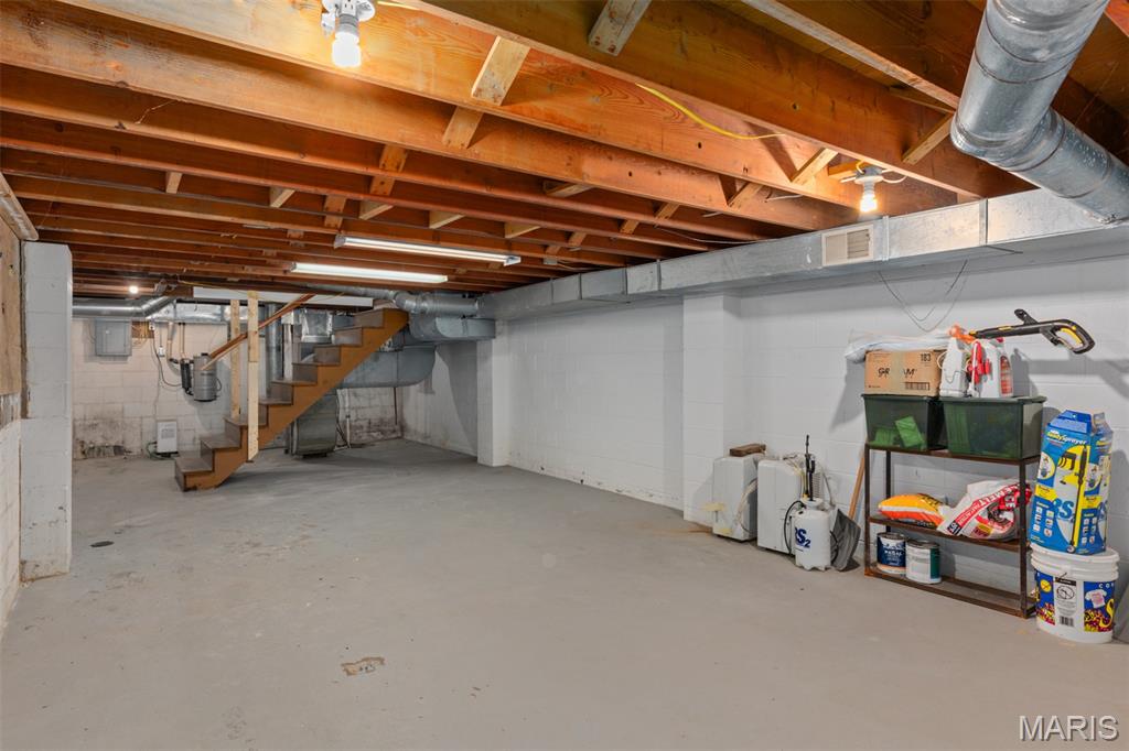 Litchfield - Commercial Sale