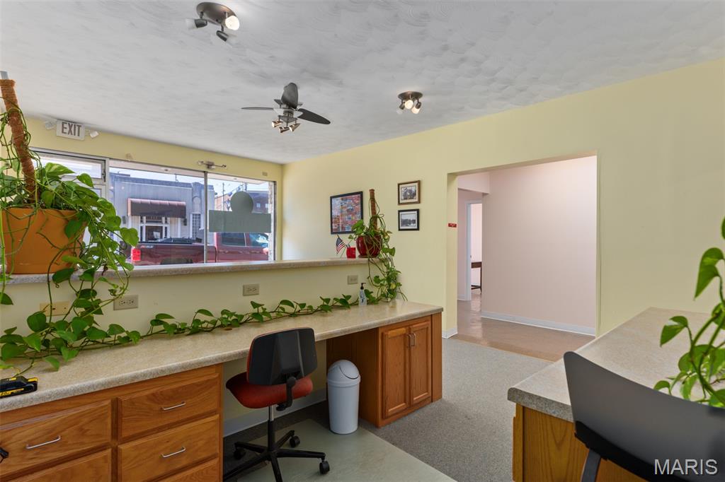 Litchfield - Commercial Sale