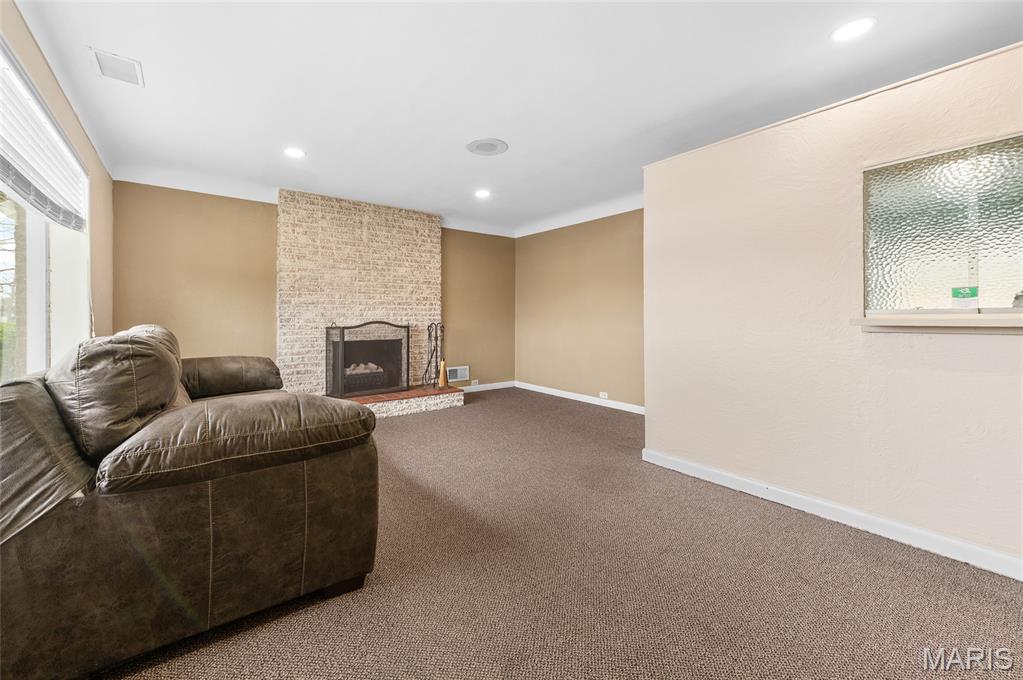Cedar View Sub - Commercial Sale