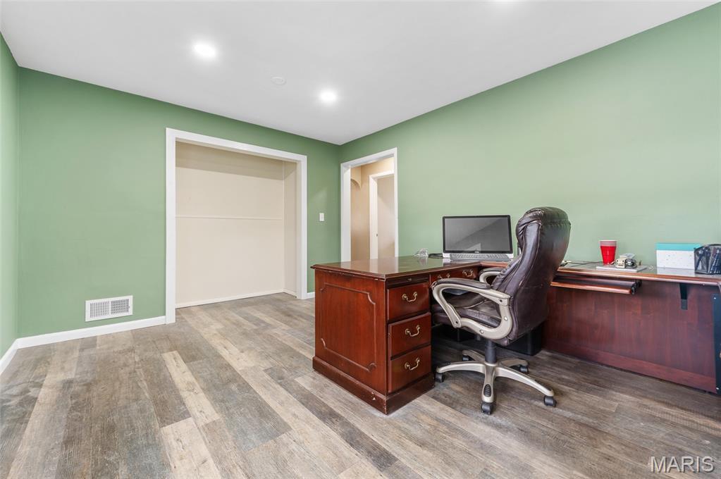 Cedar View Sub - Commercial Sale