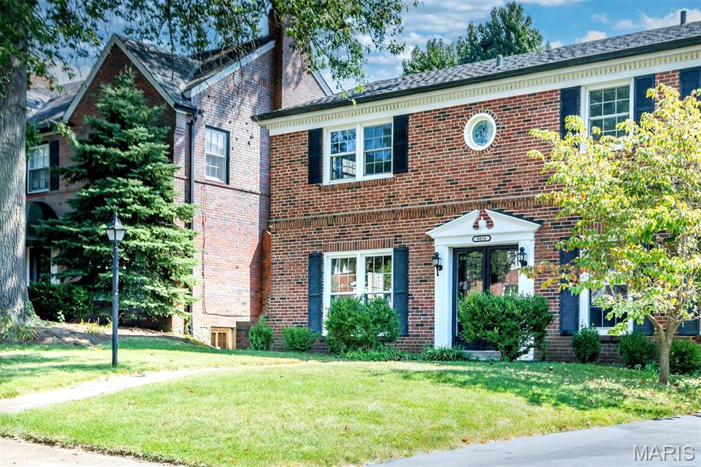 Davis Place - Residential