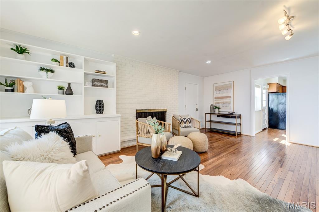 Davis Place - Residential