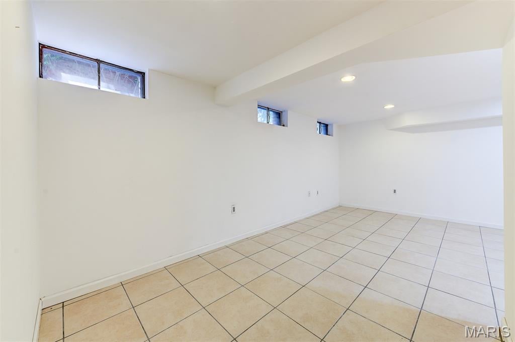 Davis Place - Residential