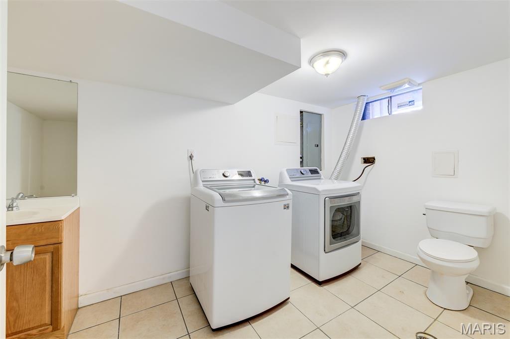 Davis Place - Residential