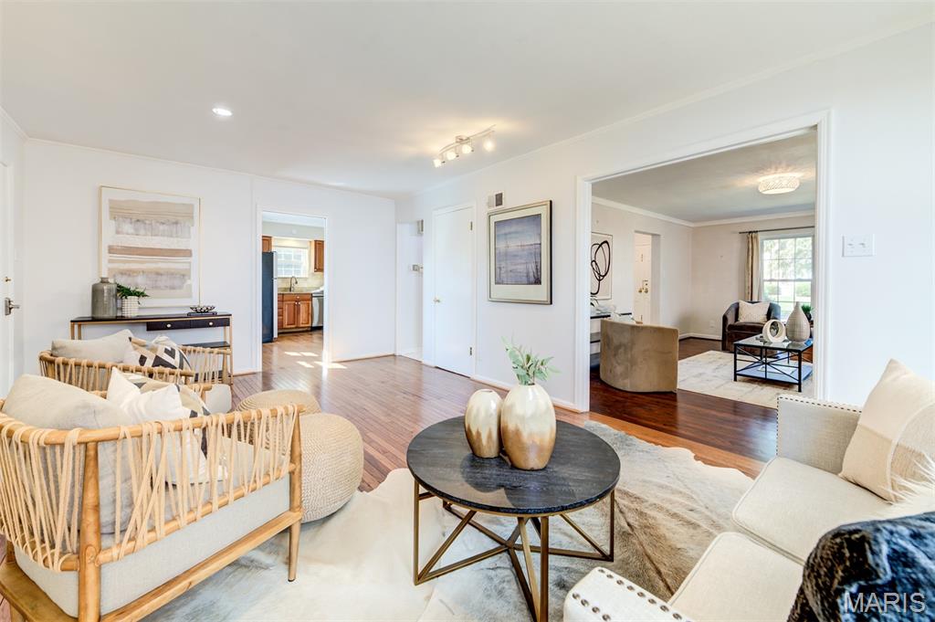 Davis Place - Residential