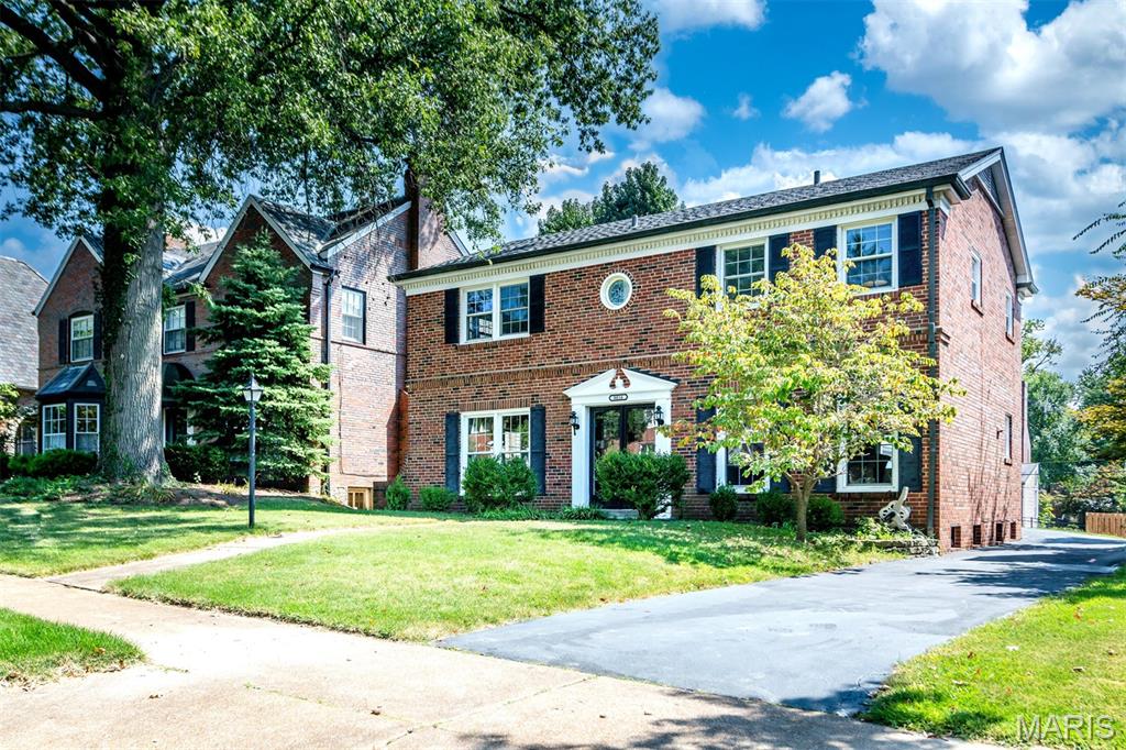 Davis Place - Residential