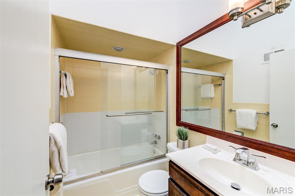 Davis Place - Residential