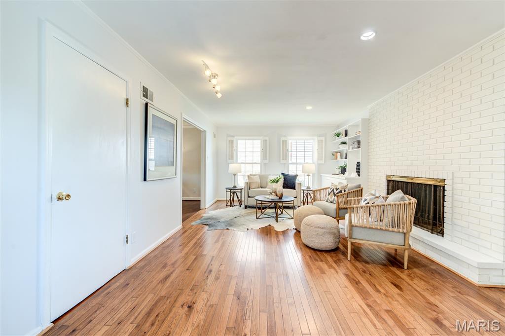 Davis Place - Residential