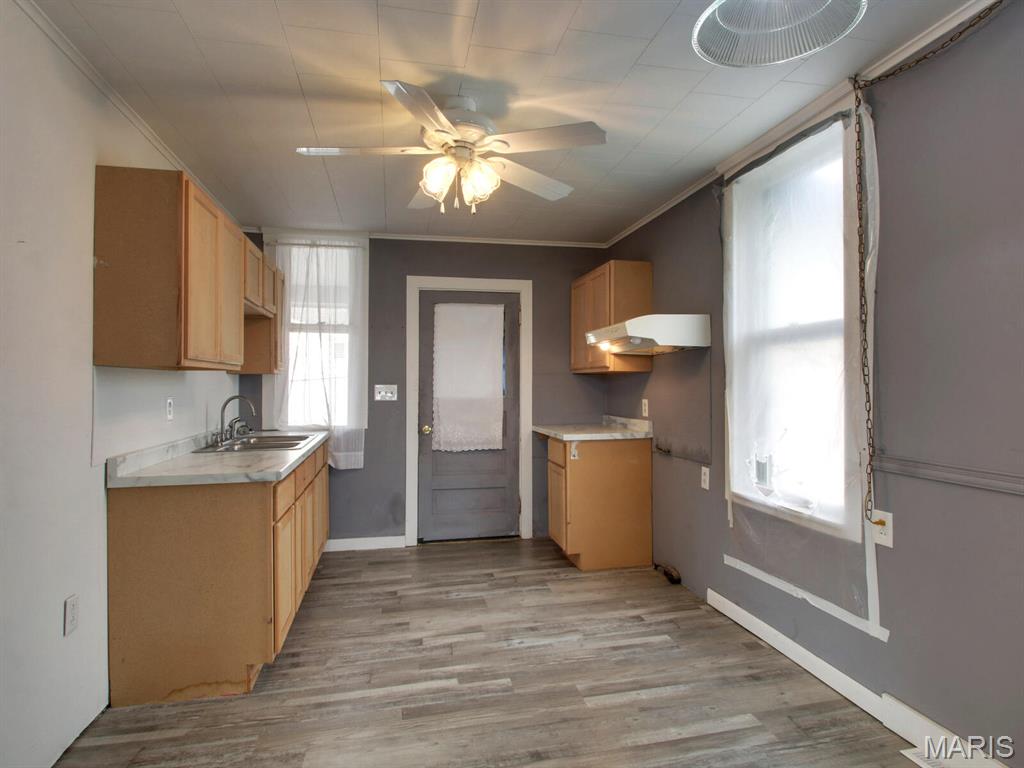 Holmes - Residential