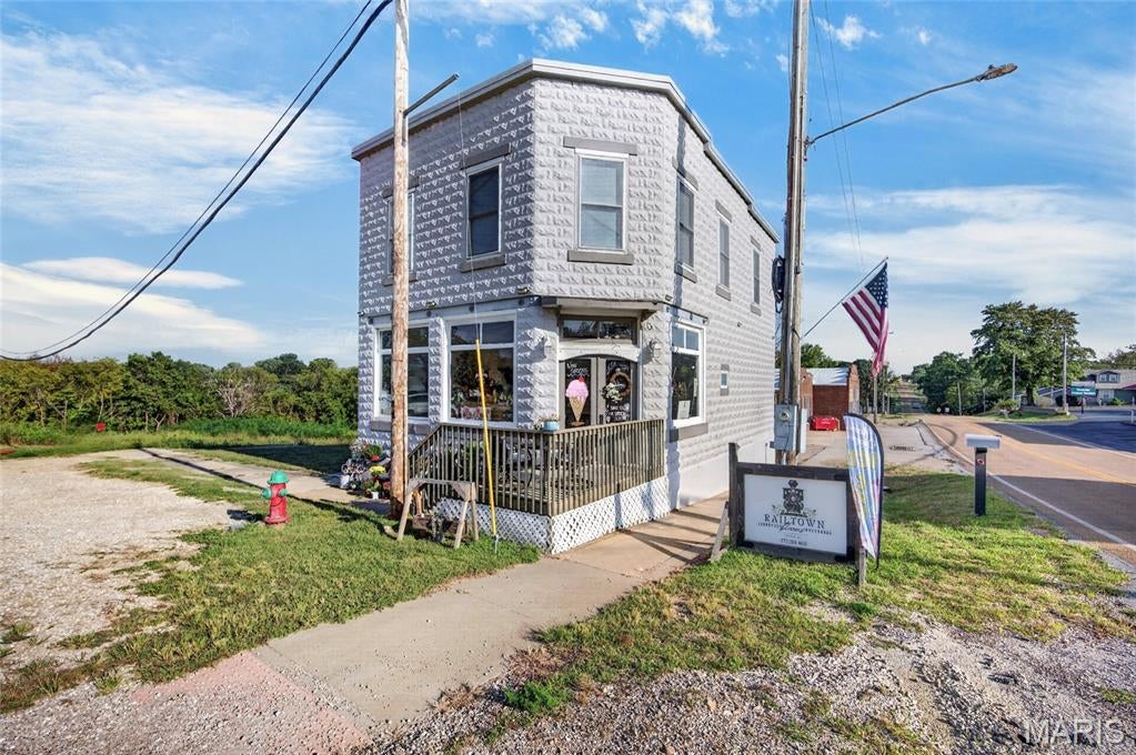 n/a - Commercial Sale