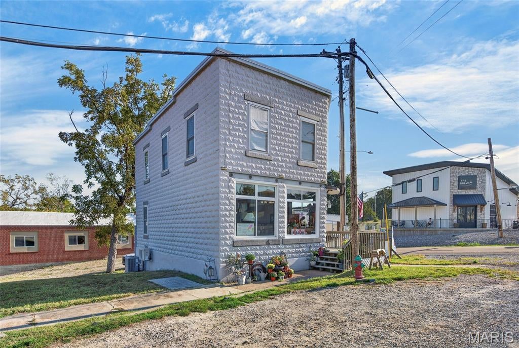 n/a - Commercial Sale