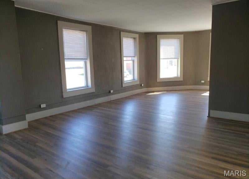 n/a - Commercial Sale