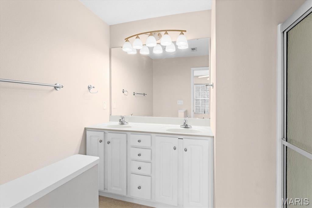Cambridge Condos Ph 06 - Residential Lease