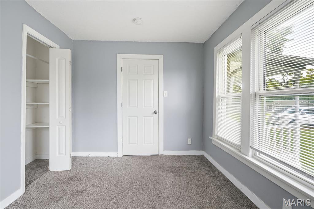 Ferguson Home Acres - Residential