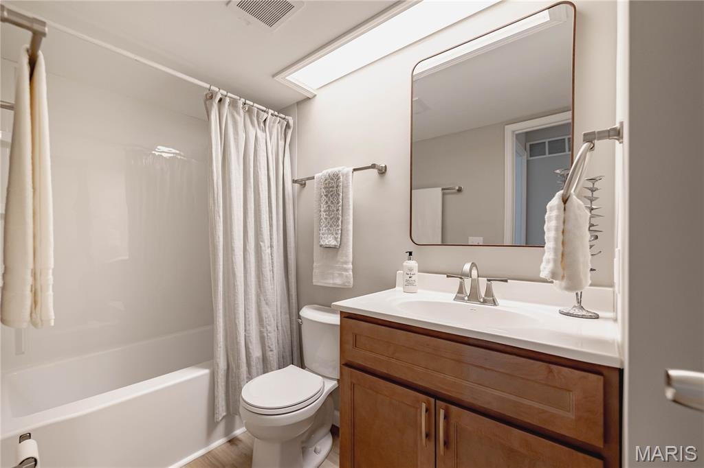 Mayer Wedgwood Green Pheasant Run - Residential