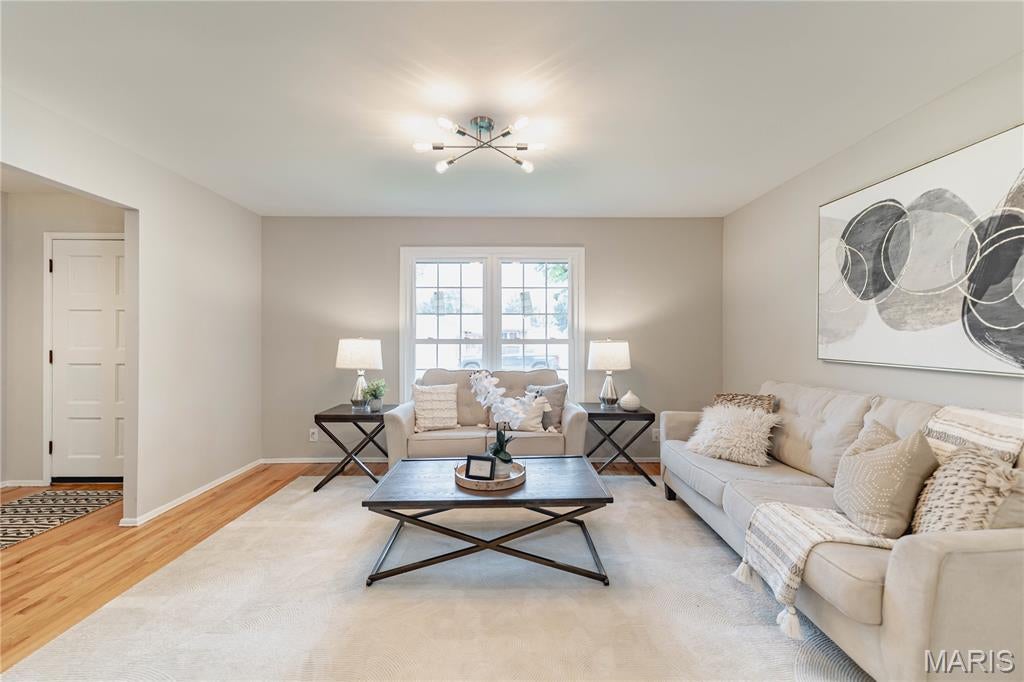 Mayer Wedgwood Green Pheasant Run - Residential