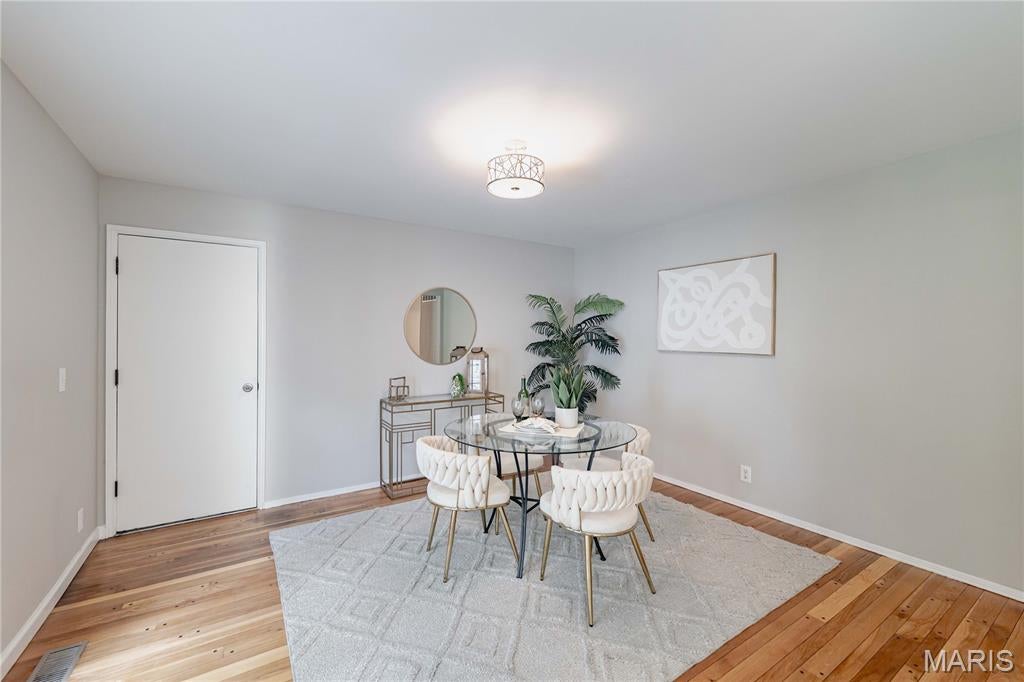 Mayer Wedgwood Green Pheasant Run - Residential