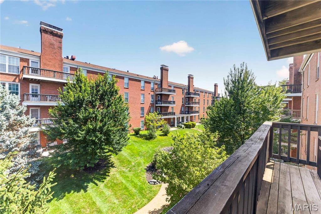 Manor Condo At Oxford Hill The - Residential