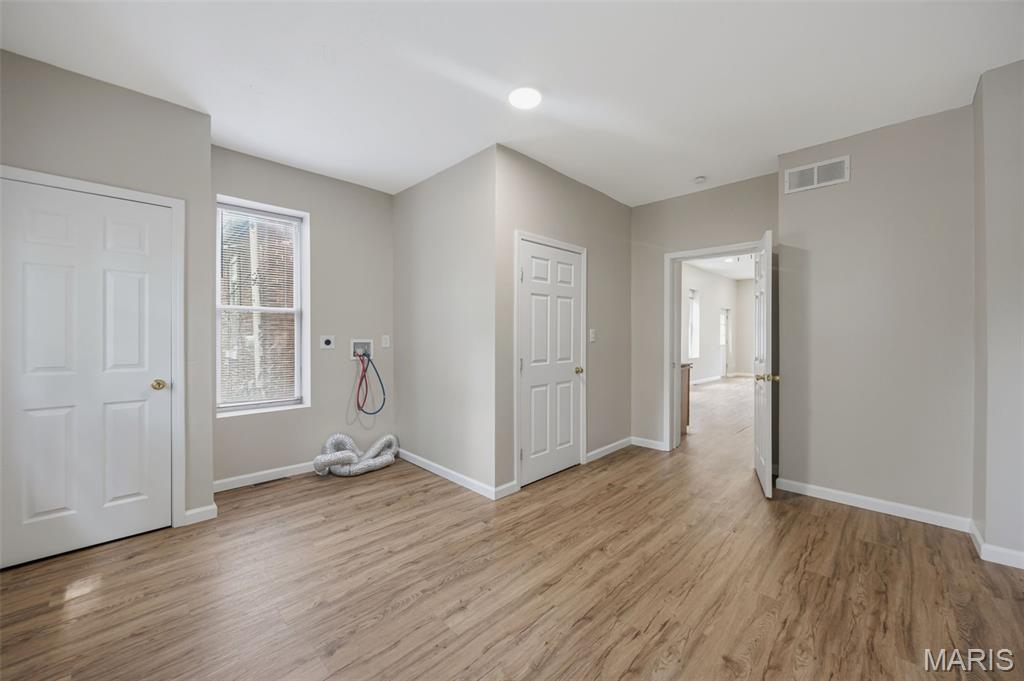 Blow Ewings Carondelet Add - Residential