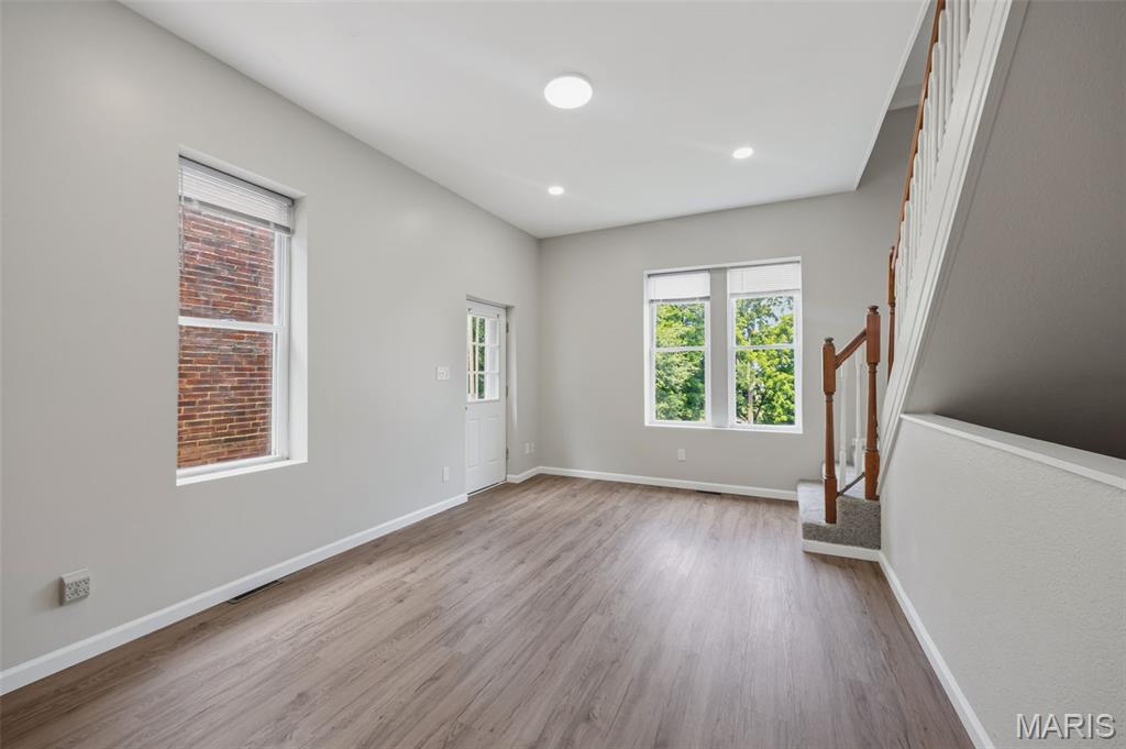 Blow Ewings Carondelet Add - Residential
