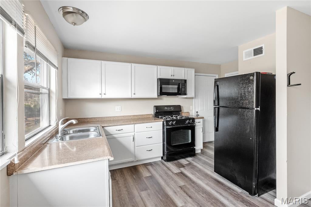 Hathaway Manor 21 - Residential