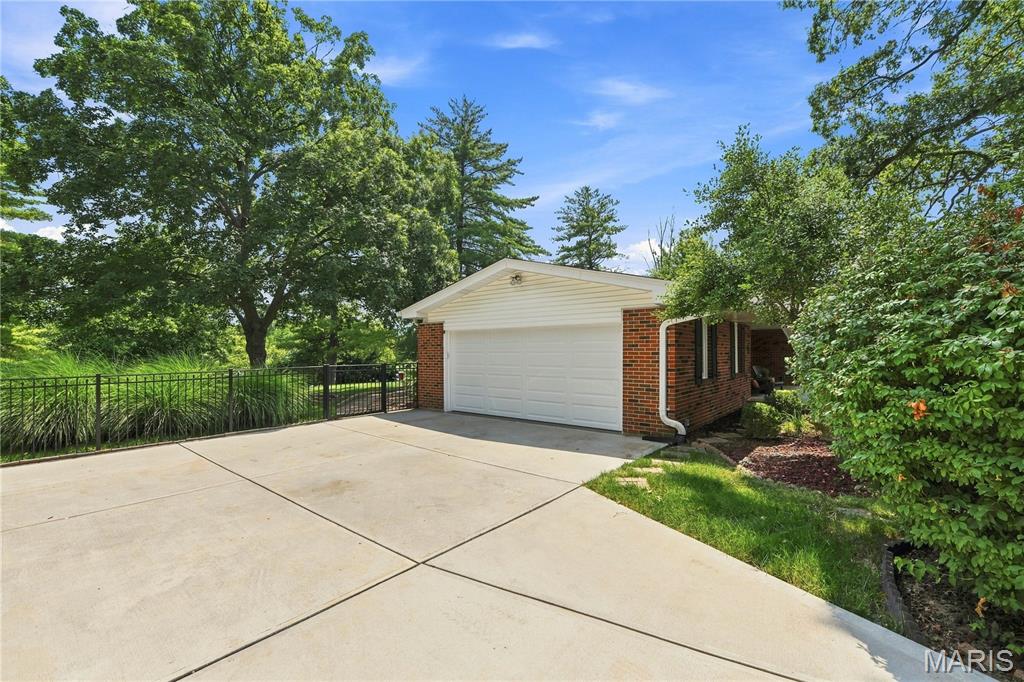 Claymont 10 - Residential