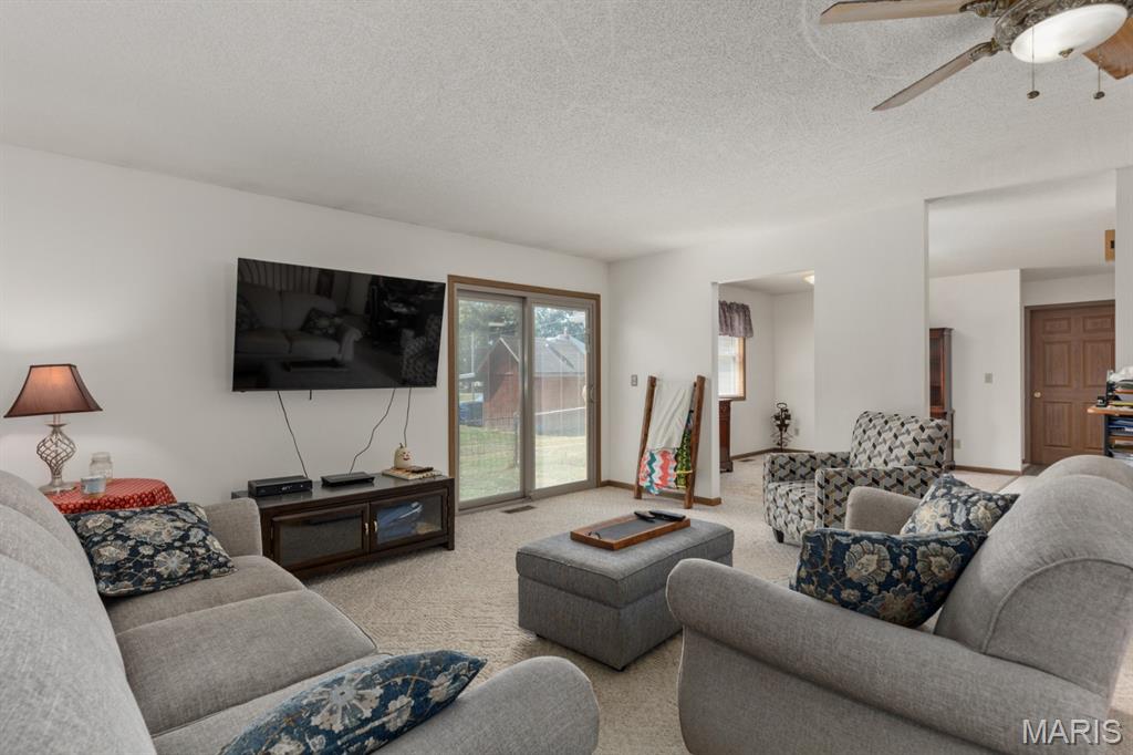 Lillian Walls Add - Residential