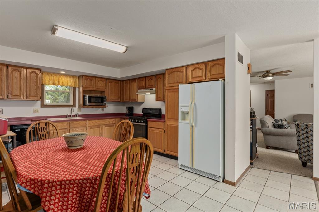 Lillian Walls Add - Residential