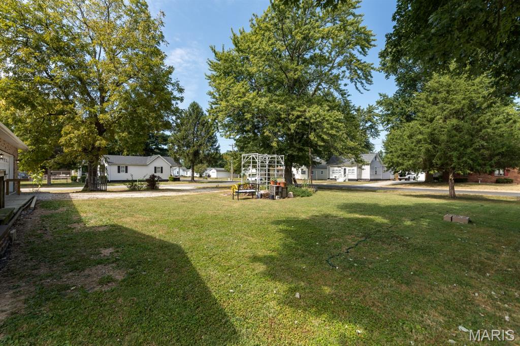Lillian Walls Add - Residential