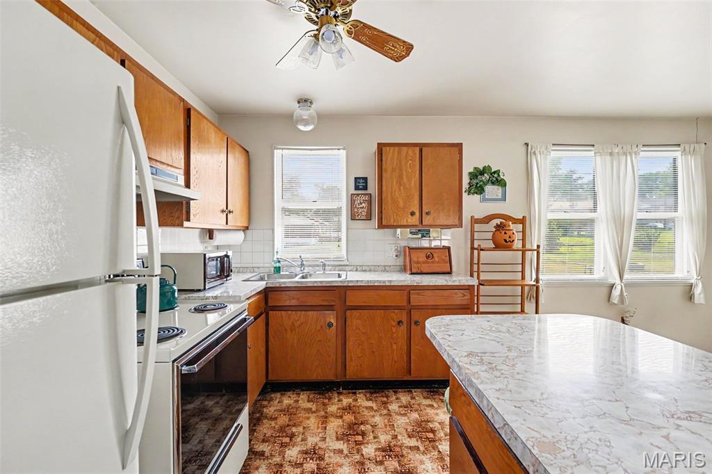Teakwood Place 3 - Residential