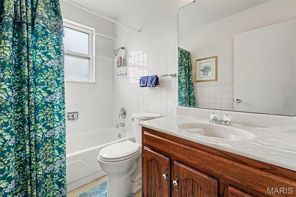 Teakwood Place 3 - Residential