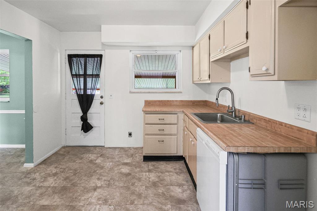 Dream Villa Add - Residential